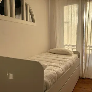 https://la-casita-de-puerto-chico.es-andalucia.com